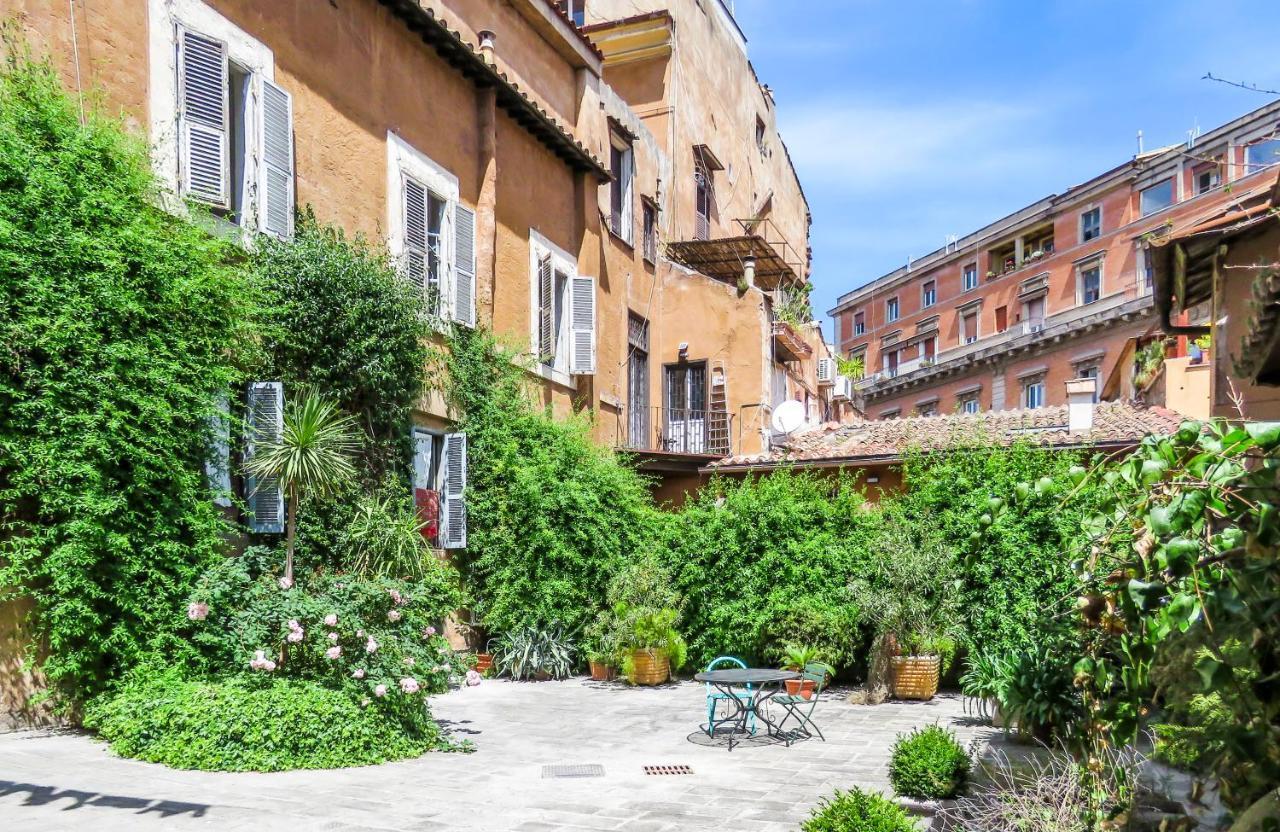 Casa Del Moro - Romantic Loft In Trastevere المظهر الخارجي الصورة