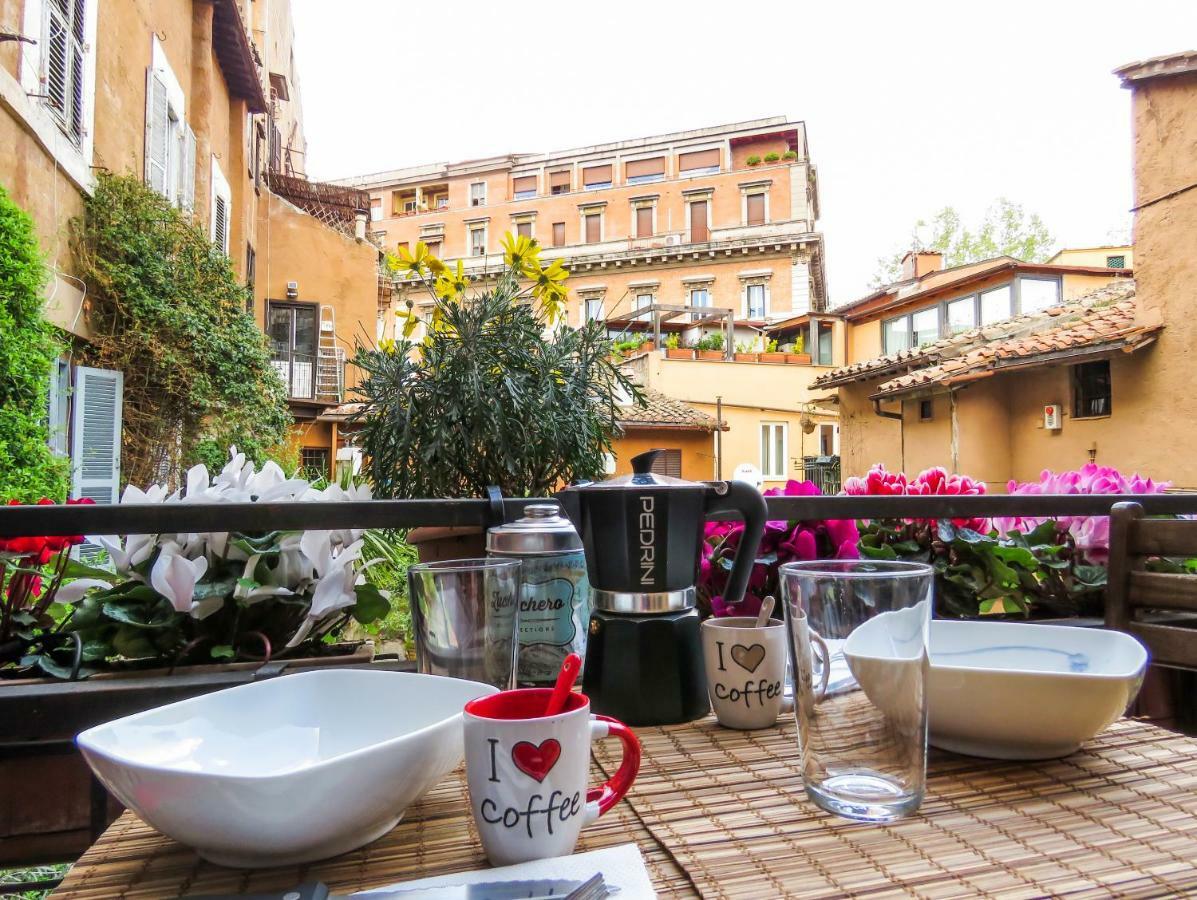 Casa Del Moro - Romantic Loft In Trastevere المظهر الخارجي الصورة